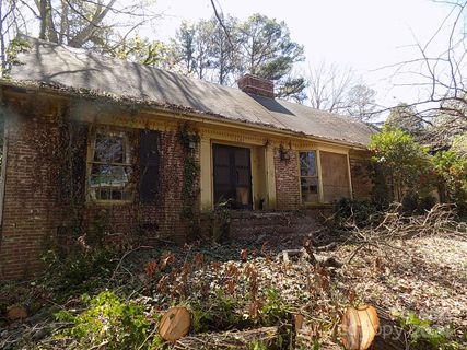 2601 Pinewood Road sold home in Armstrong Park, Gastonia, NC