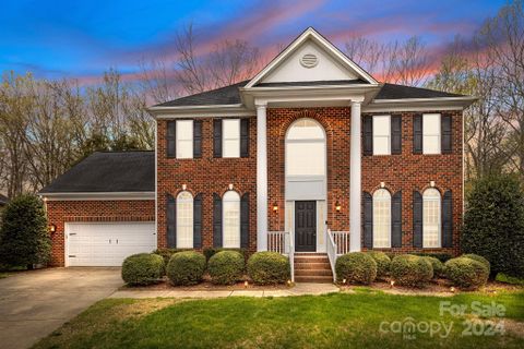 102 Towton Court