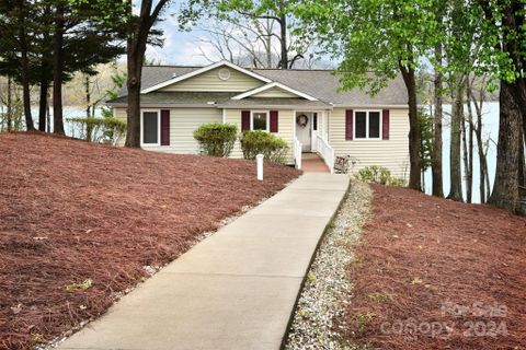 148 Hattaway Circle
