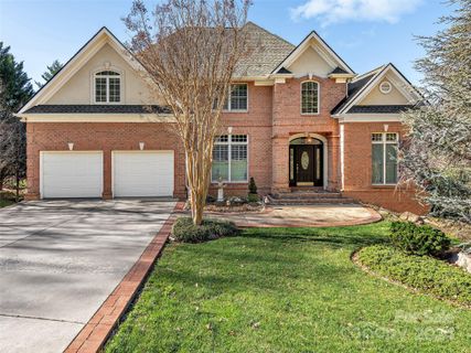 60 Hillcrest Drive