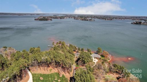 8303 Luckey Point Road sold home in Luckey Point, Denver, NC