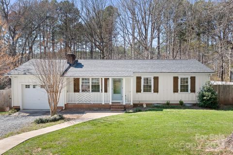 6992 Executive Circle