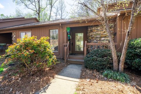 1778 12th Street sold home in Huntington Woods, Hickory, NC