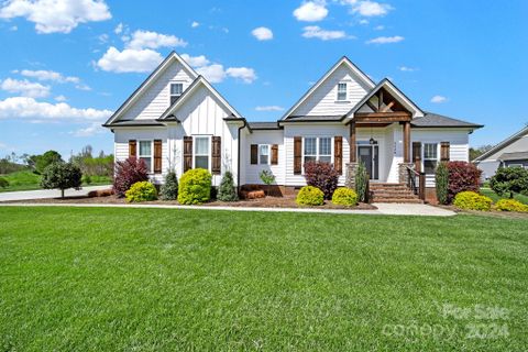 5529 Harvest Hills Road sold home in Harvest Hills, Bessemer City, NC