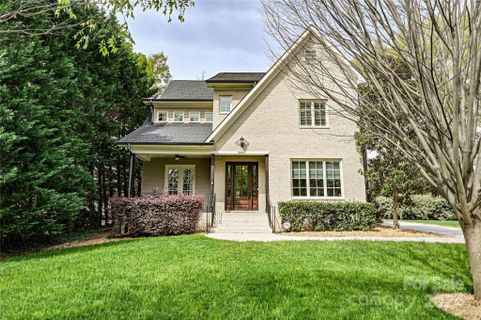 2904 Somerset Drive