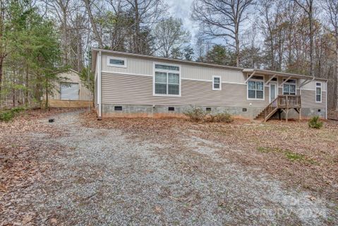 1297 Bowling Green Drive sold home in Bowling Green Estates, Clover, SC