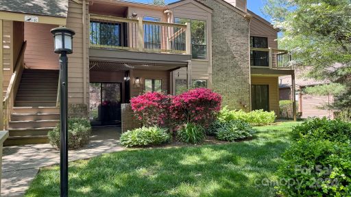 35 Ravencroft Lane
