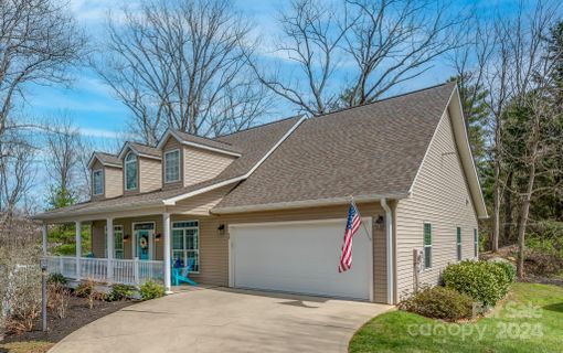 34 Waterbury Court