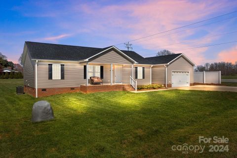 110 Lochshire Lane sold home in Covington Heights, Woodleaf, NC