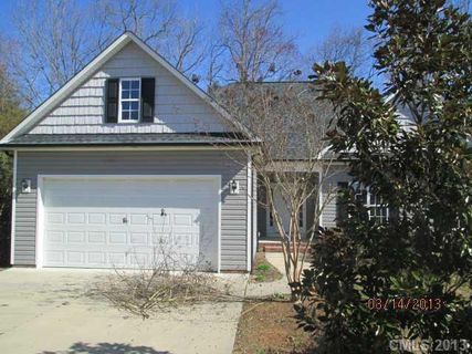 2245 Charles Towne Court