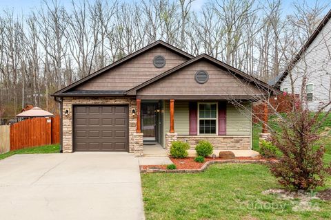 13 Mallard Run Drive sold home in Mallard Run, Arden, NC