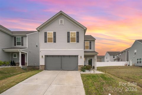 10231 Holly Park Drive sold home in Upper Riverpointe, Charlotte, NC
