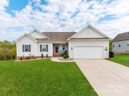 2748 Eagle Drive sold home in Eagle Glen, Lincolnton, NC