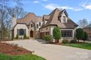 8300 Victoria Lake Drive sold home in Waxhaw, SC