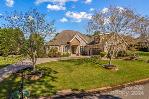 2415 Falcon Lane sold home in Deer Creek, Statesville, NC