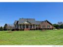 1048 Nickalaus Drive sold home in Matthews, SC