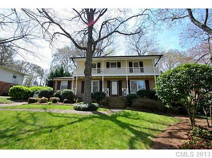 1527 Barberry Court