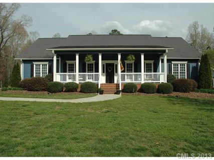 125 Fox Den Road sold home in Holly Hills, Troy, NC