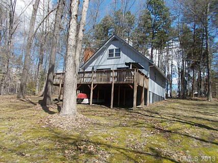 220 Knollwood Drive