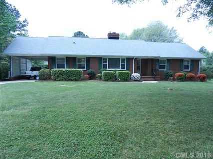 1814 Bentley Place
