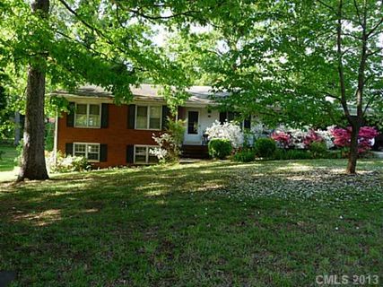 124 Deal Lane