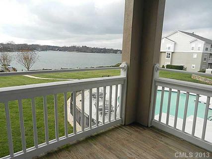 1332 Torrence Circle 23 sold home in Emerald Bay, Davidson, NC