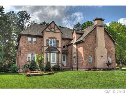 Previously sold for $412,000