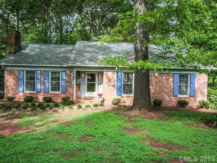 1511 Brookbend Court 10