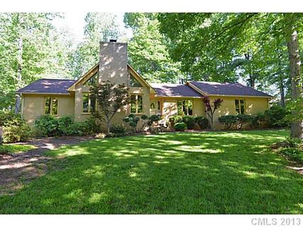 1235 Hunting Ridge Drive