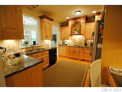 6009 Charity Drive sold home in New Hope Estates, Marshville, NC