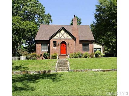 918 S Main Street sold home in Downtown, Belmont, NC