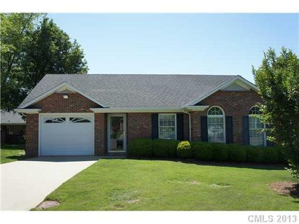 1909 Wexford Court sold home in Wexford, Gastonia, NC