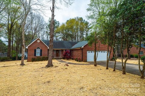 6780 Hawks Nest Lane sold home in Lowesville, Stanley, NC