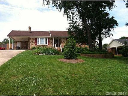 3903 Graywood Drive