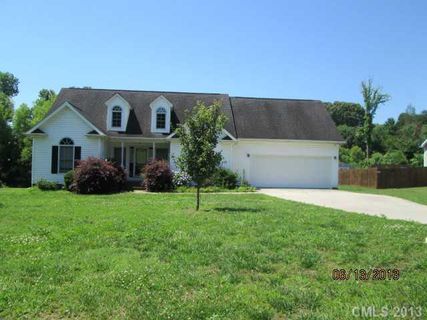 3900 Graywood Drive