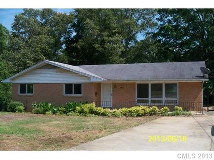 805 Normandy View Street