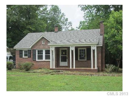 2436 Greenland Avenue sold home in Dowd Heights, Charlotte, NC