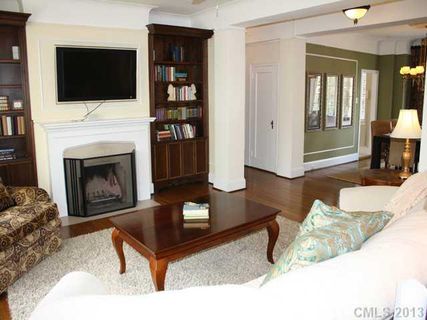 301 W 10th Street 402 sold home in The Poplar, Charlotte, NC