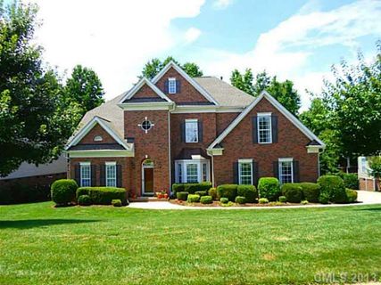 133 Hunters Hill Drive sold home in Fox Den Country Club, Statesville, NC