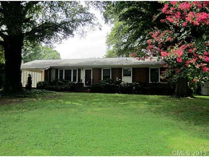 25 Fleetwood Drive
