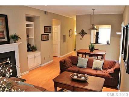 301 Queens Road -#301