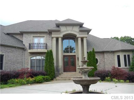 1405 Saratoga Woods Drive