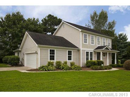133 Shoreline Loop