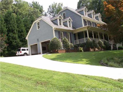 3331 Carnegie Lane