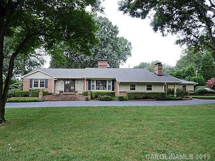 3659 Sherwood Circle