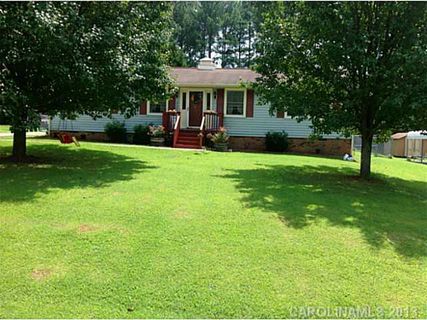 2883 Wendover Road sold home in Springdale, Concord, NC