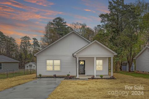 2128 B Avenue sold home in Wilson Heights, Charlotte, NC