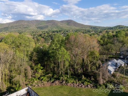 99999 Shiloh Road 7 sold home in Lincoln Park, Asheville, NC