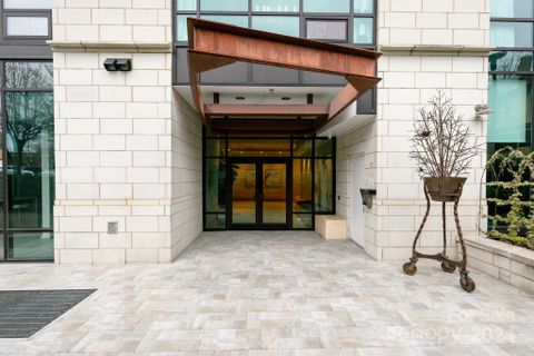 Previously sold for $415,000