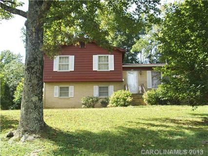 1102 Stuart Drive sold home in Park Forest, Wadesboro, NC